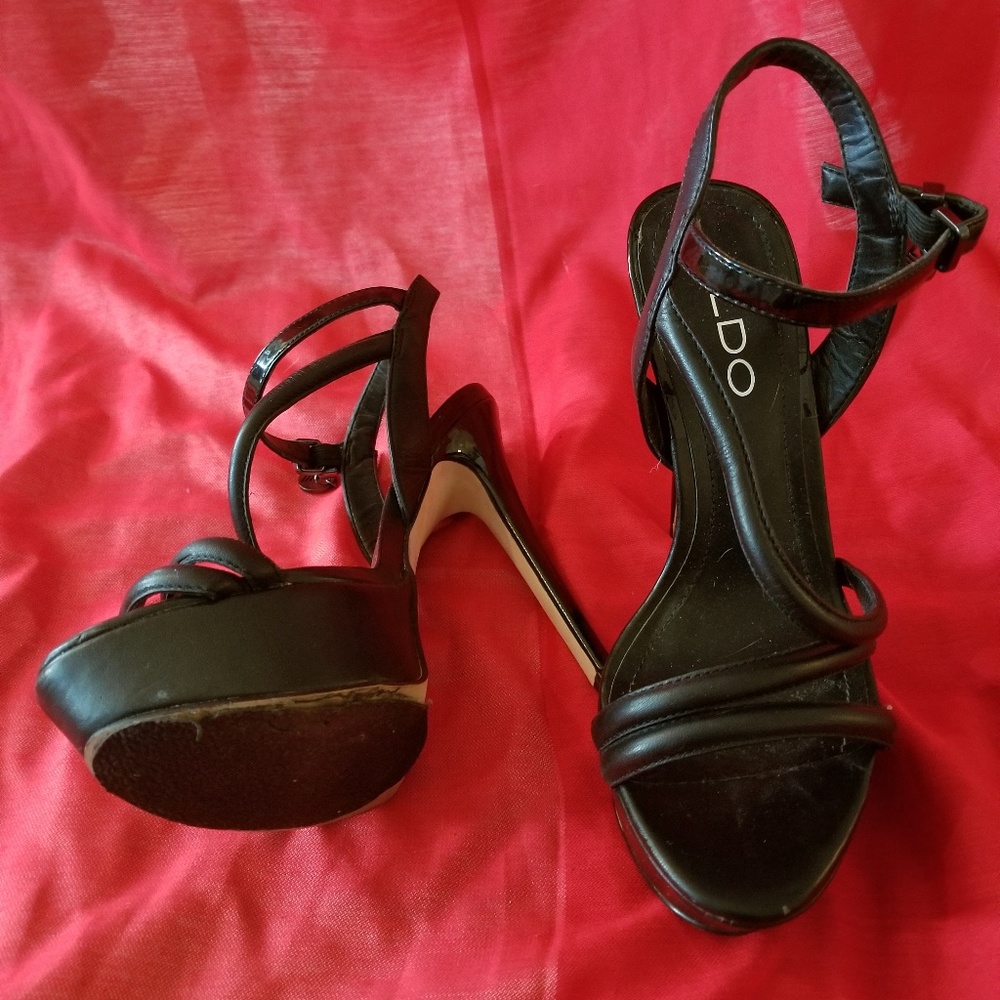 Platform heels - Picture 3 of 3